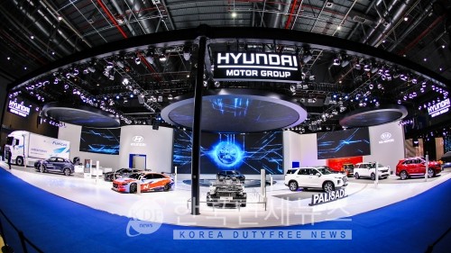현대자동차그룹은 상하이 국가컨벤션센터에서 열린 제3회 중국 국제 수입박람회에 참가해 미래 스마트 모빌리티 비전을 중국 시장에 선보였다.