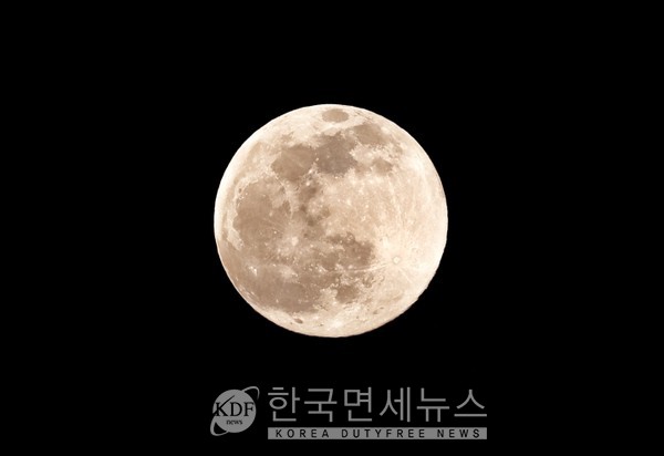 정월대보름, 올해는 가장 작은 보름달 예상 @photographer_YJ Seo